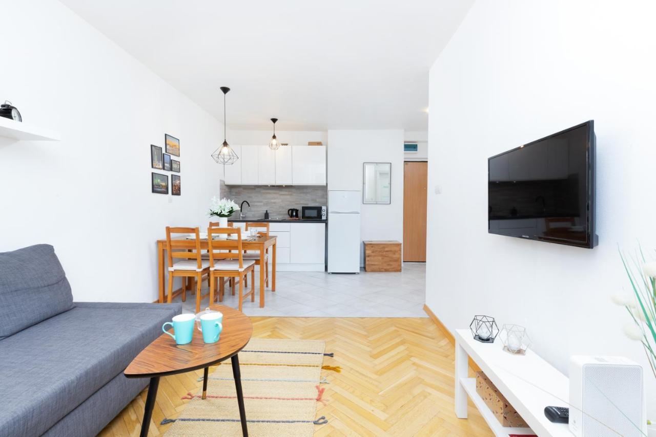 Apartments Warsaw Browarna By Noclegi Renters Bagian luar foto