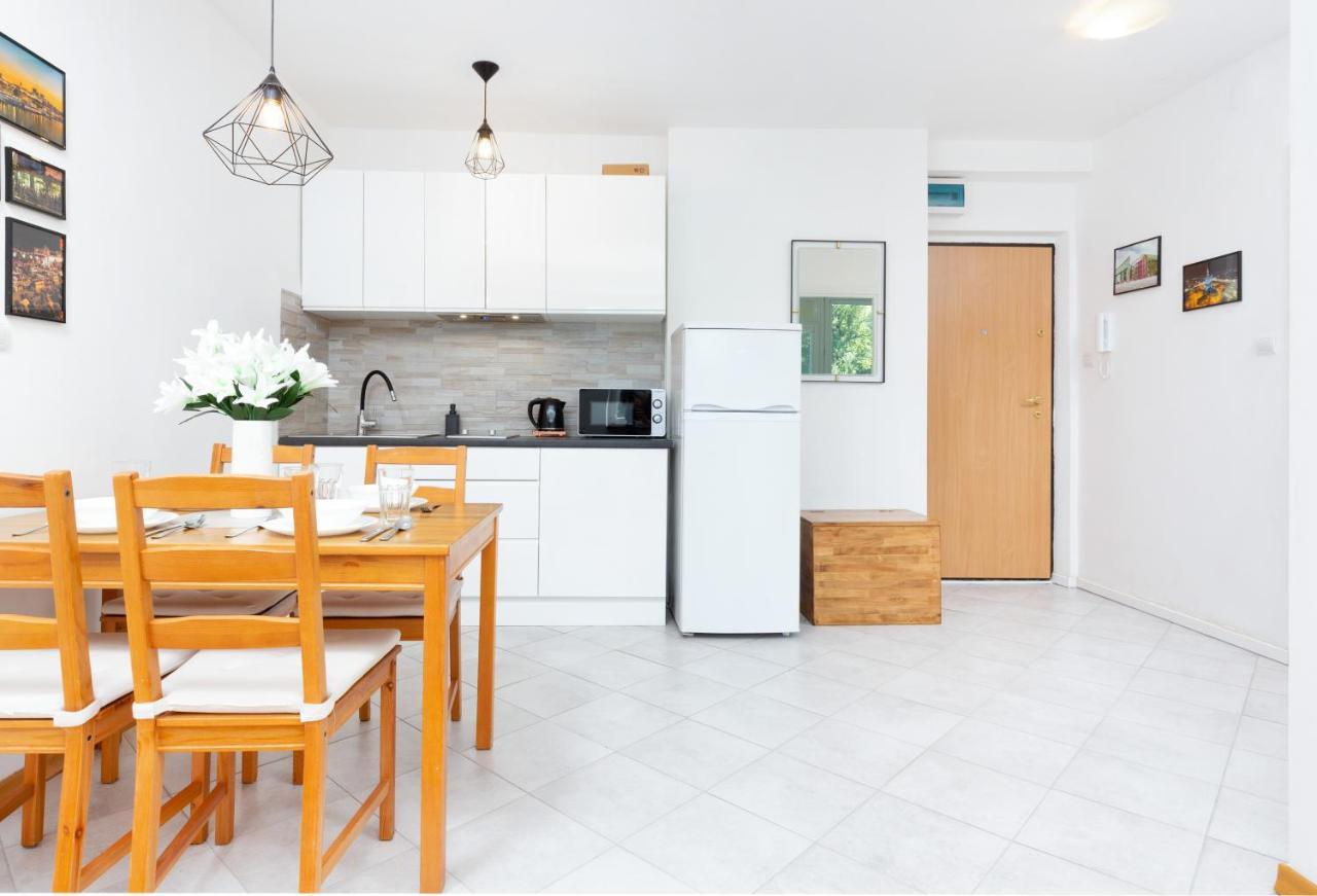 Apartments Warsaw Browarna By Noclegi Renters Bagian luar foto