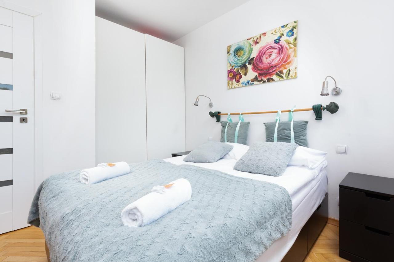 Apartments Warsaw Browarna By Noclegi Renters Bagian luar foto